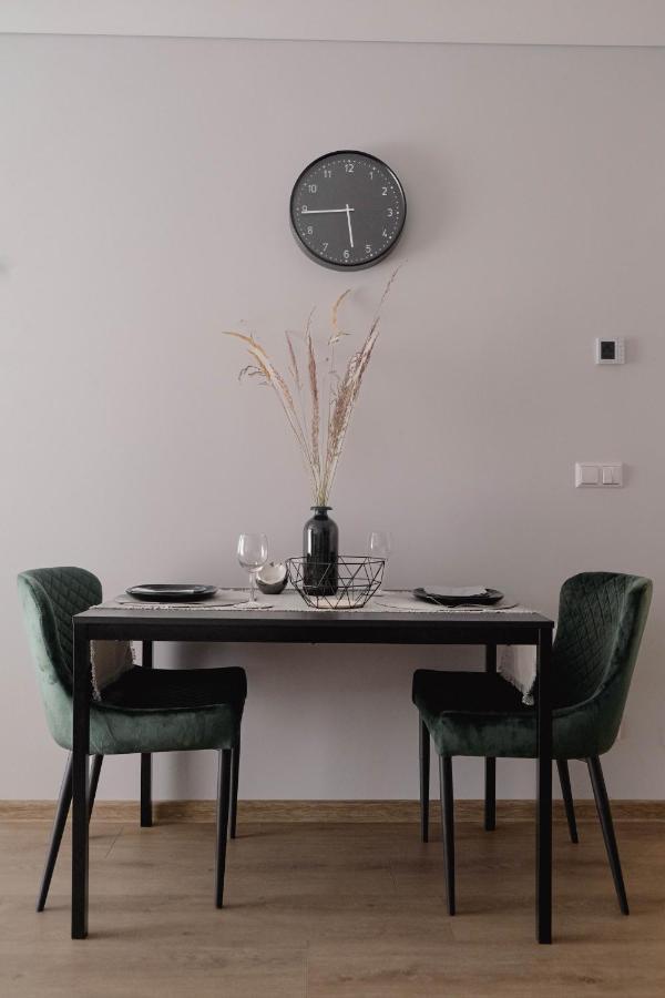 Cosy 1 Bedroom Apartment In The Heart Of Old Town With Parking Kaunas Kültér fotó