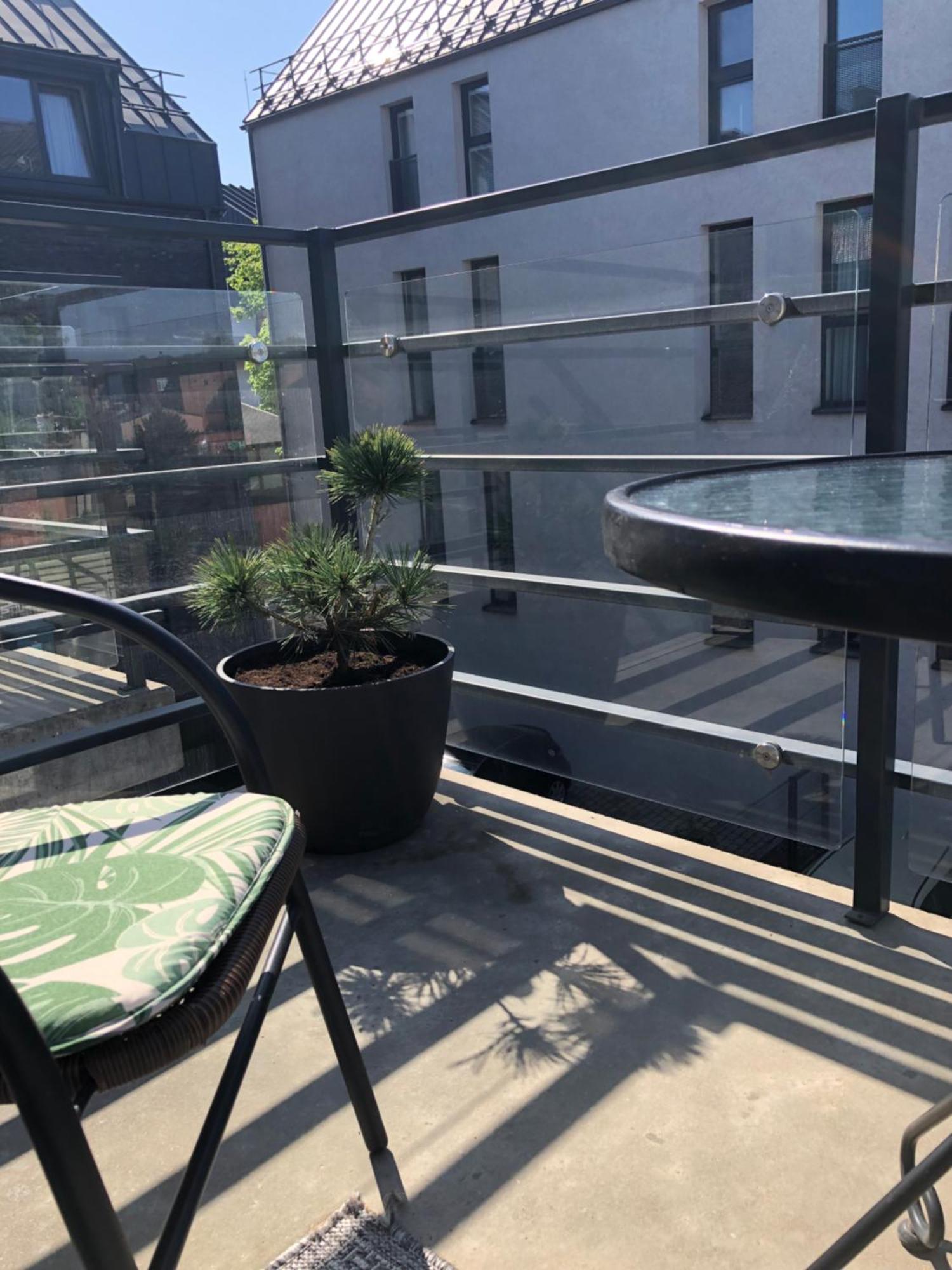 Cosy 1 Bedroom Apartment In The Heart Of Old Town With Parking Kaunas Kültér fotó